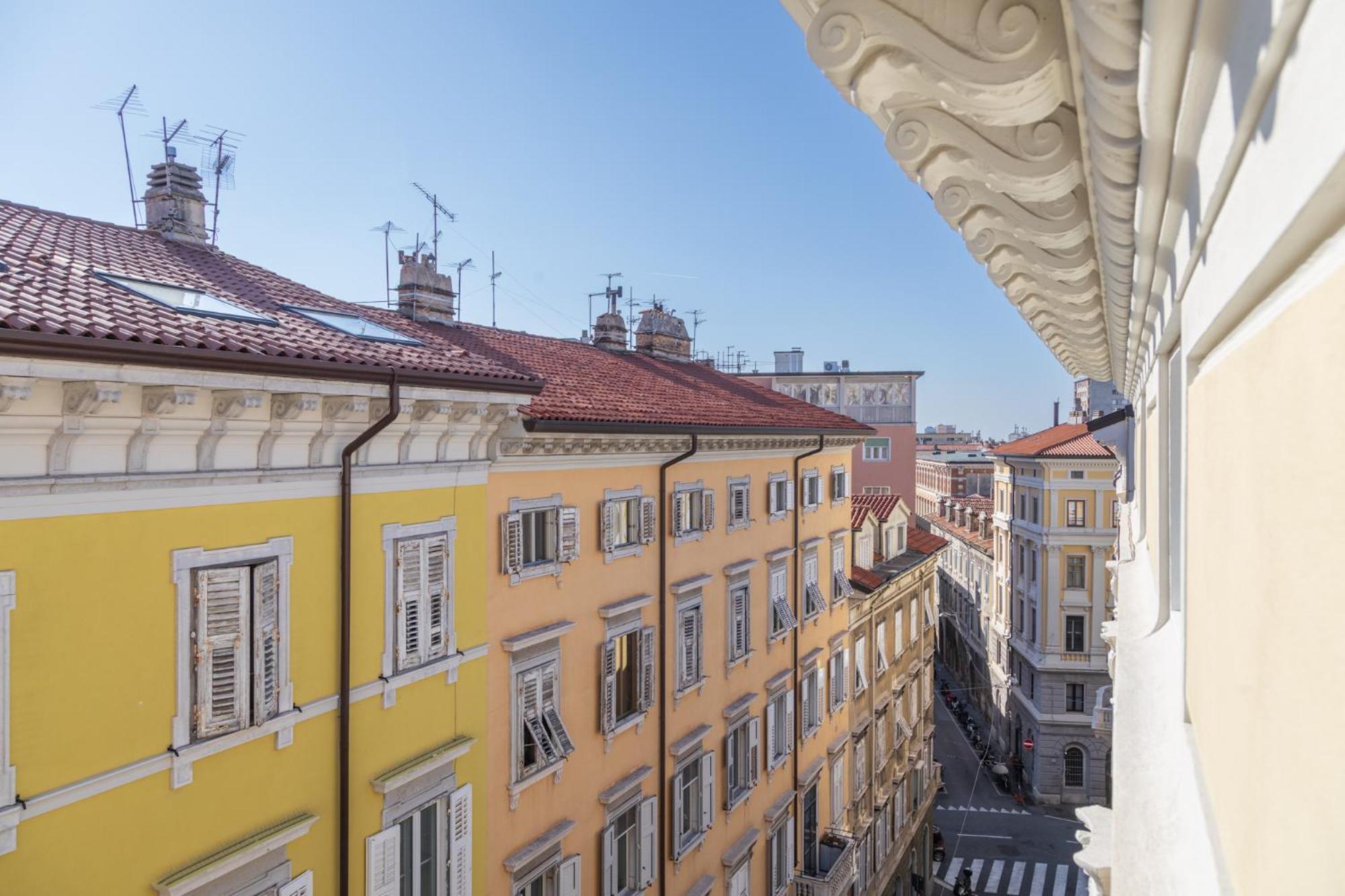 Central Trieste - Elegant City Stay Exterior photo
