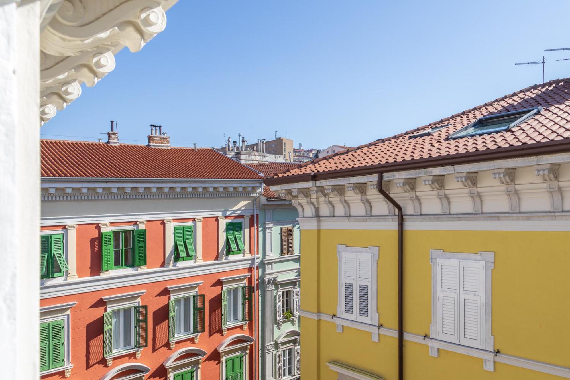 Central Trieste - Elegant City Stay Exterior photo